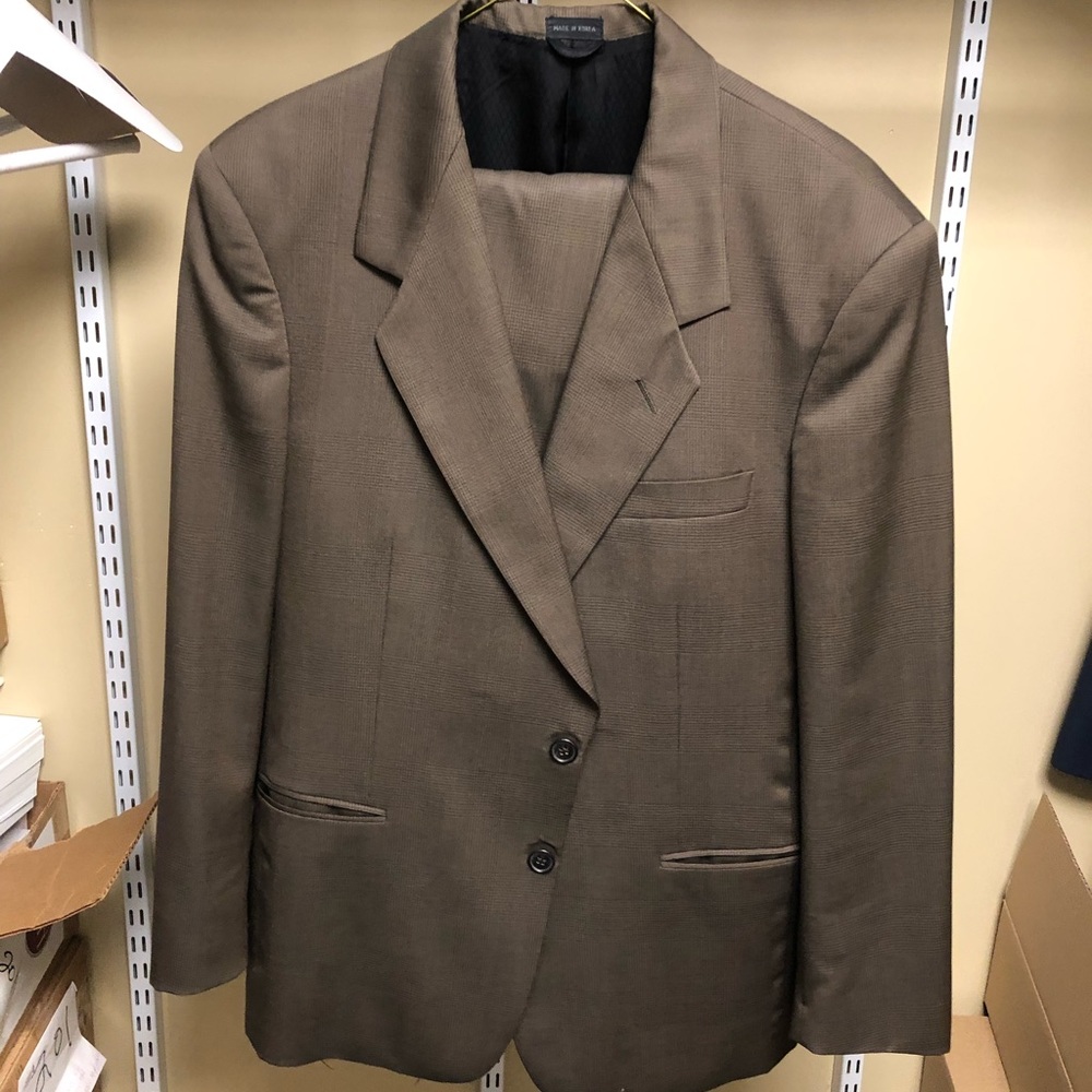 Bachrach Mens Suit